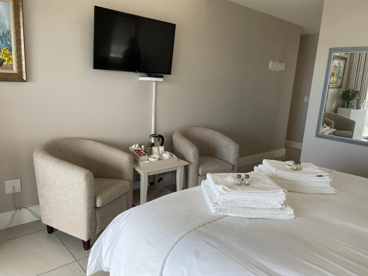 Vermont Hermanus - Views, Sunny, Right On The Sea Exterior foto
